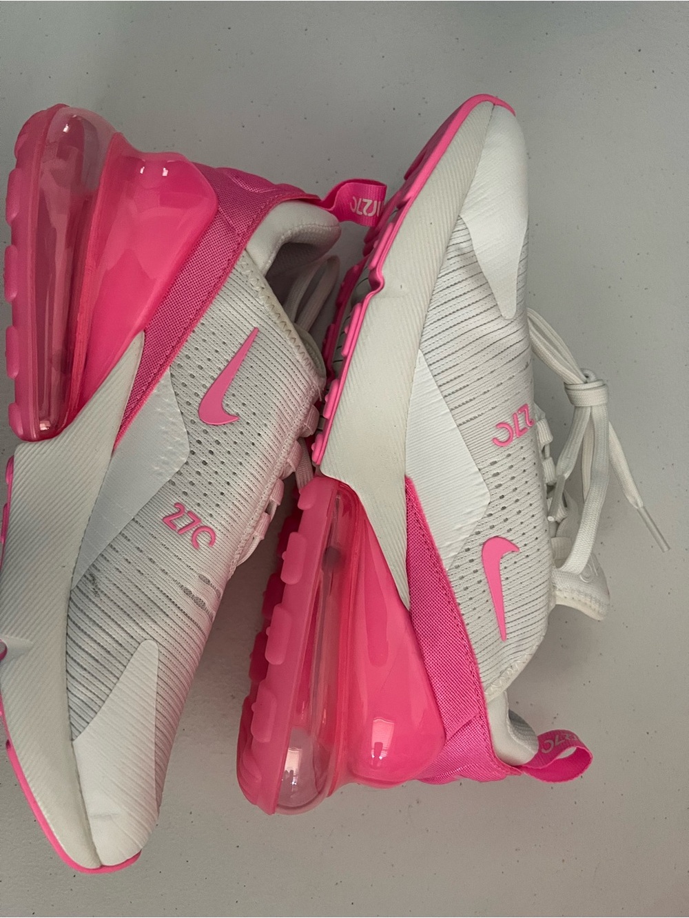Nike Women's Air Max 270 Shoes size W7 - Picture 3 of 4